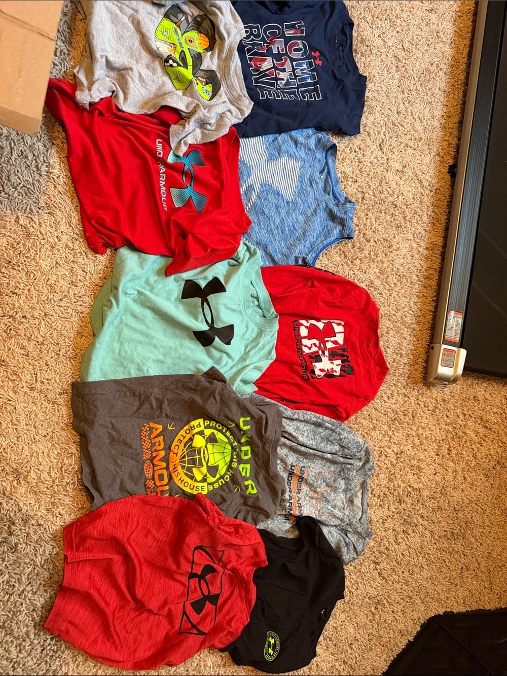 Lot under armour